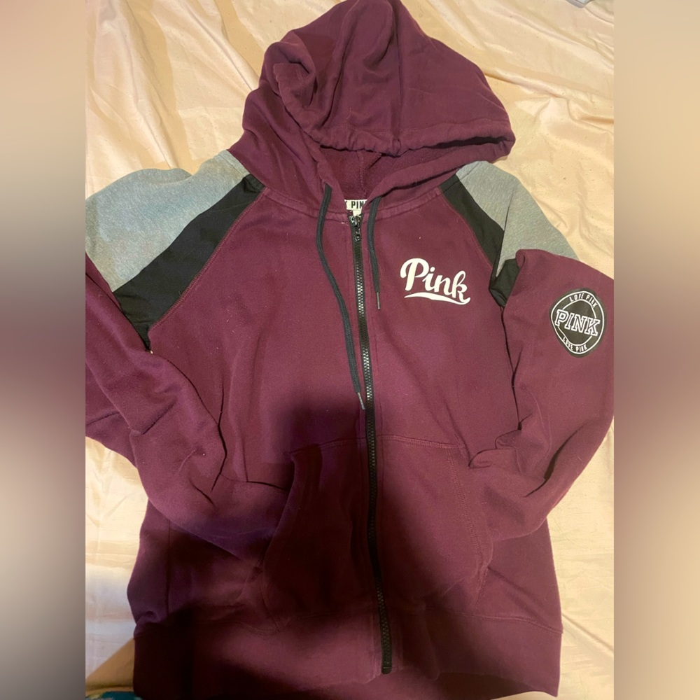 Hooded purple, with grey and black PINK sports sipper sweater. Women’s, L | G.